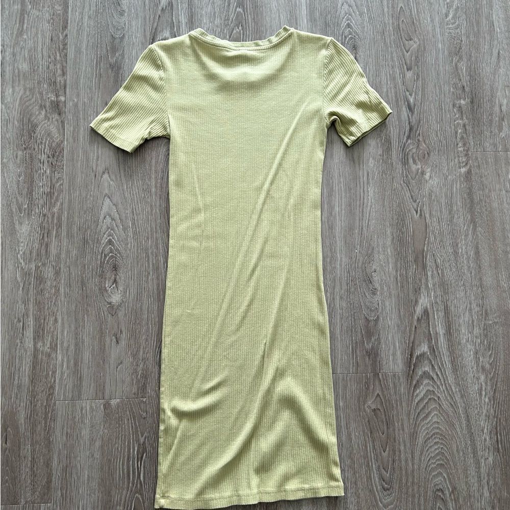 Light Green Ribbed Short Sleeve Dress - Picture 5 of 5